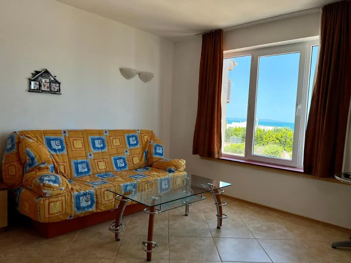 Private One-Bedroom Apartment With Balcony In Sozopol By Flat Mаnаger