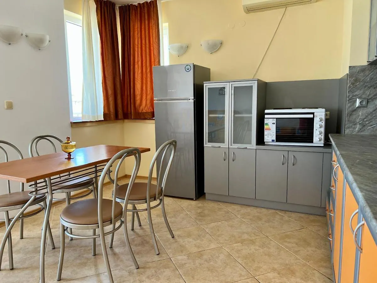 Private One-Bedroom Apartment With Balcony In Sozopol By Flat Mаnаger Bulgaria
